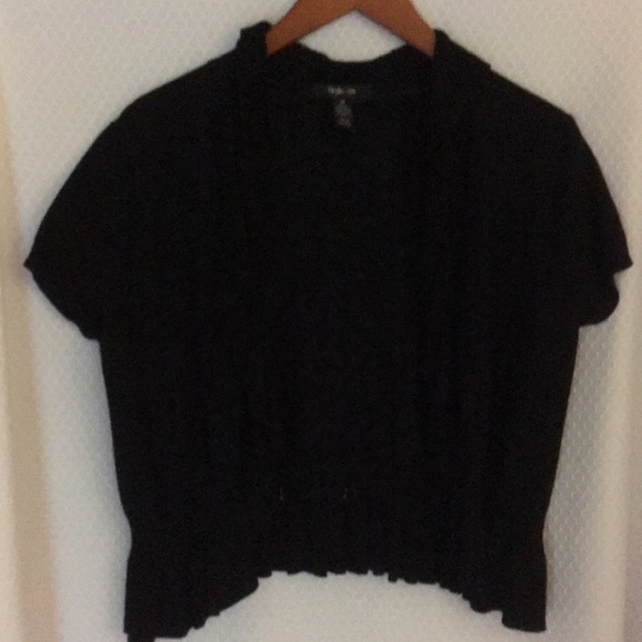 Little black shrug - Picture 1 of 4